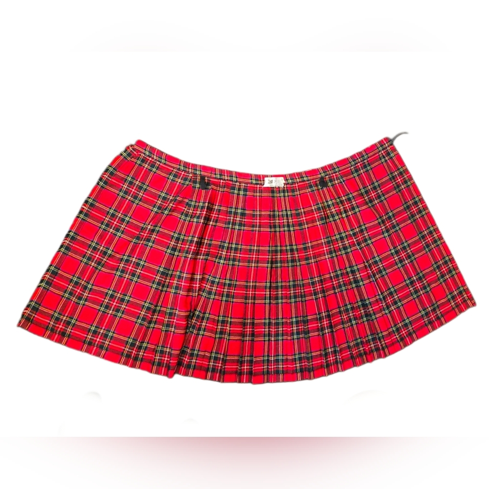 Vintage Red Plaid Midi Skirt with black belt detail - Picture 3 of 6